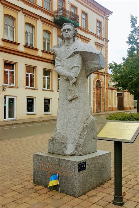 Monuments Taras Shevchenko Taras Shevchenko Museum