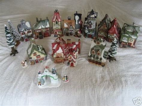 Dept 56 North Pole Village Set w/ Santa's Workshop NR | #17073175