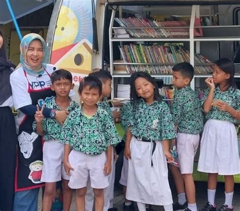 Sctv Dan Atvi Gelar Literasi Media Bagi Pelajar Sdn Manggarai Selatan