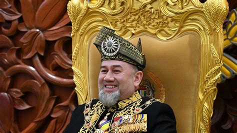 Malaysia royals prepare to choose new king following abdication