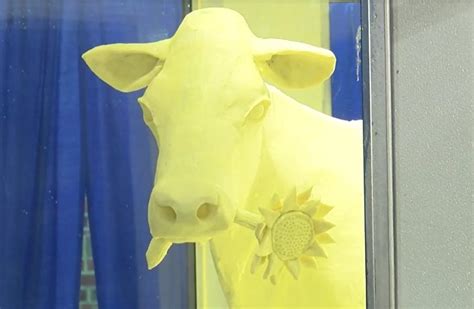 Butter Cow revealed for 2022 Illinois State Fair | HI-99 | ﻿99.9 FM | The Wabash Valley's ...