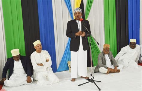 Rais Wa Zanzibar Alhajj Dk Hussein Mwinyi Amejumuika Na Wananchi Wa