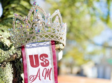 US American Miss Maryland - Please help me welcome the Lovely Victoria