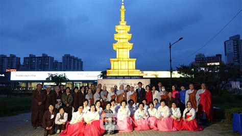 천안불교사암연합회 불기 2567년 부처님오신날 봉축탑 점등