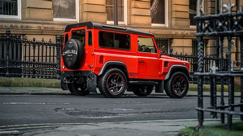 Kahn Design showcases Defender Final Edition: it is as sexy as it sounds!