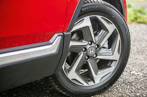Honda CR-V Review (2022) | Autocar