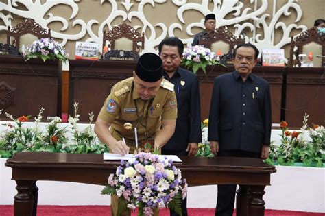 Setda Prov Kalteng Gubernur Dan Dprd Provinsi Kalteng Tandatangani