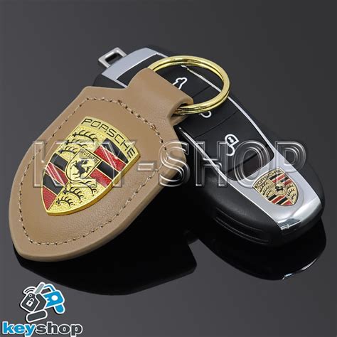 Кожаный (светло - коричневый) брелок для авто ключей Porshe (Порше)