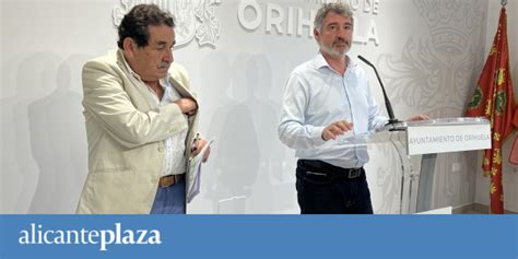 El PSOE de Orihuela tumba la concesión de la medalla al mérito policial