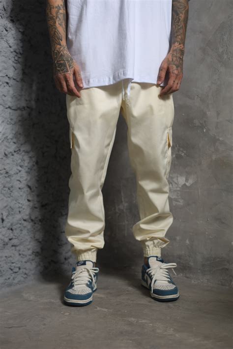 Cal A Jogger Cargo Offwhite Unissex Conforto E Estilo