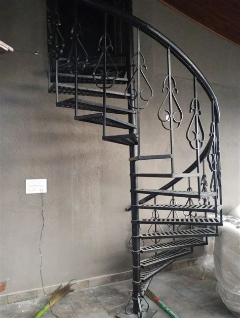 Cast Iron Spiral Stairs Thickness Mm Pipe At Piece In Siliguri