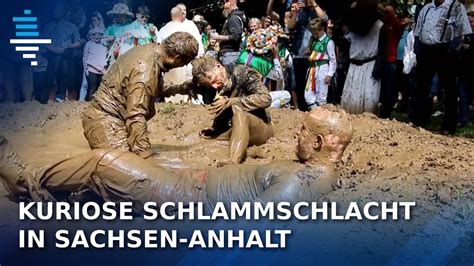 Wilde Schlammschlacht Beim Dreckschweinfest In Hergisdorf Youtube