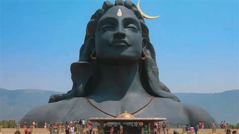 Mahashivratri पर भगवान शिव से सीखें उनके व्यक्तित्व के ये गुण Life