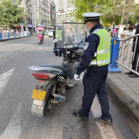 安岳公安交警重拳出击整治赛摩、“鬼火”摩托车，获群众点赞 交通 县城 警力