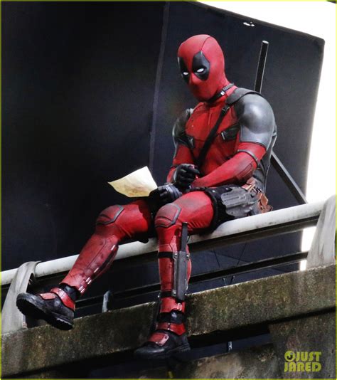 Photo: ryan reynolds goes unmasked for new deadpool scenes 11 | Photo ...