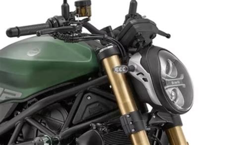 Benelli lanzó la 902 S una moto naked con más de 100 CV