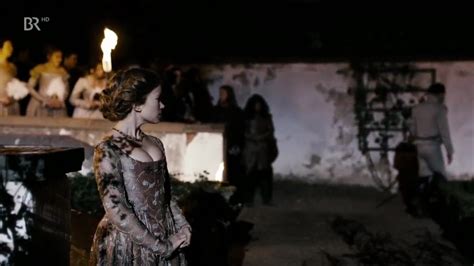 Chloé Stefani nude pics seite 1