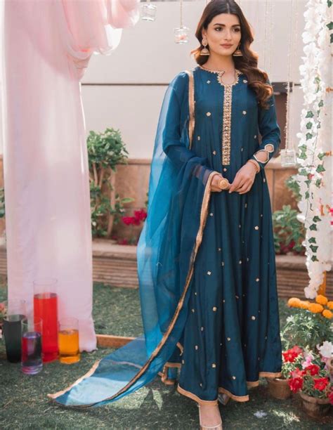 Baat Pakki Engagement Bride Dress Inspo Simple Pakistani Dresses