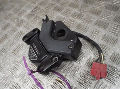 Honda Cb750c Cb750 C Dohc 1980 On Top Yoke Clamp And Ignition Surround