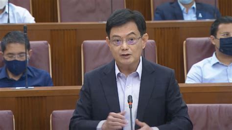 eligible sporeans    gst voucher cdc  give extra