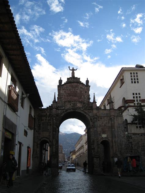 Arch Leading To San Pedro Arch Between Plaza San Francisco Flickr