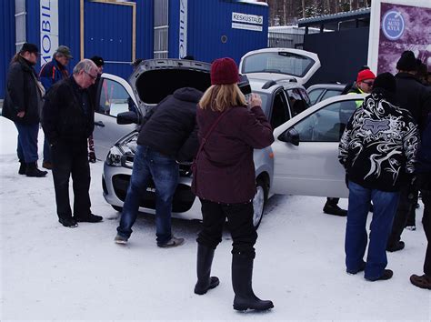 Lada palaa Suomeen - VASEN KAISTA