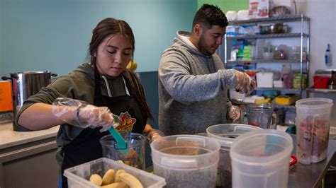rio juice bar opens  las cruces