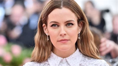 Lisa Marie Presleys Daughter Riley Keough Pictured In Moving Wedding