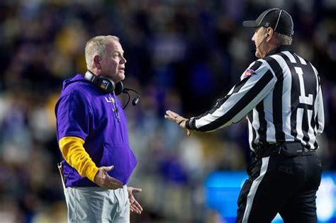 Video Brian Kelly S Postgame Press Conference After The Vanderbilt Win