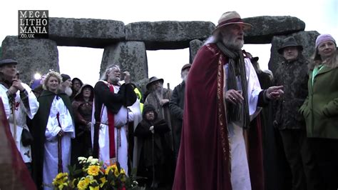 2017 Spring Equinox at Stonehenge with the Druids - YouTube