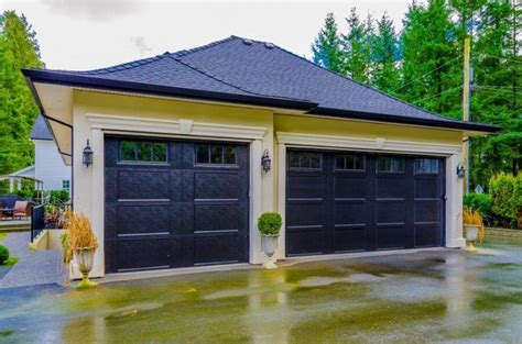 These Diy Garage Door Makeover Ideas Will Improve Your Curb Look Check These Out Garage Guides