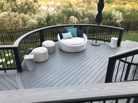 Curved Deck Designs Are Beautiful But Are They Worth It