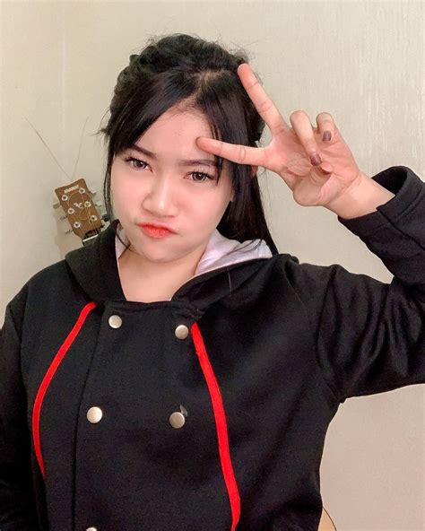 Hot Sexy Asia Hot Sexy Asia Foto Selebgram Indo Cahyaniryn