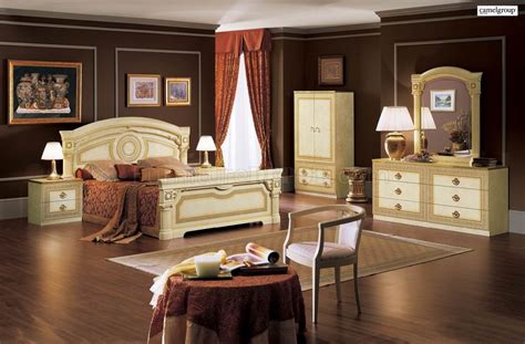 Aida Almond Finish Classic Bedroom W Optional Casegoods