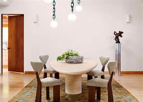 4 Home Decor Tips Inspired By Emma Chamberlains La Home