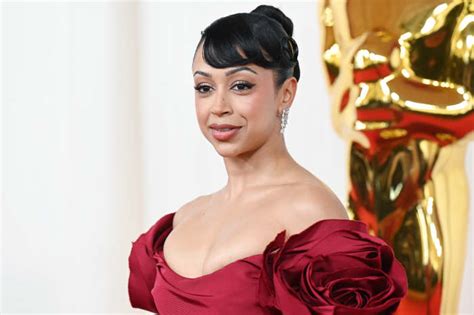 Liza Koshy Takes A Major Tumble On The Oscars Red Carpet Parade