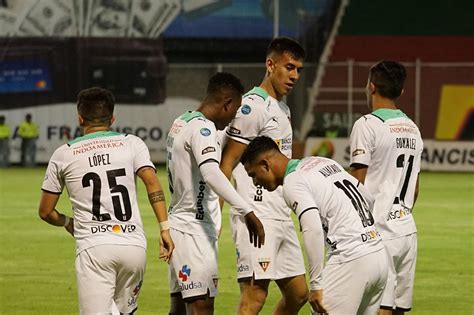 Liga de Quito anuncia la salida de tres jugadores para la próxima temporada