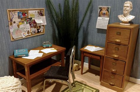 Dollhouse Office Scene March • Smallhouse Models