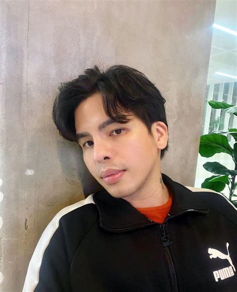 long hairstyle ideas  men