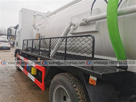 Isuzu Npr P Liter Vacuum Sewage Suction Truck Septic Sewer