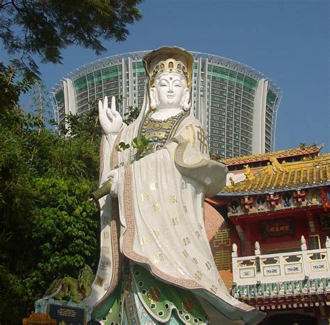 Art Site Guanyin Statue Kwam Yam Repulse Bay