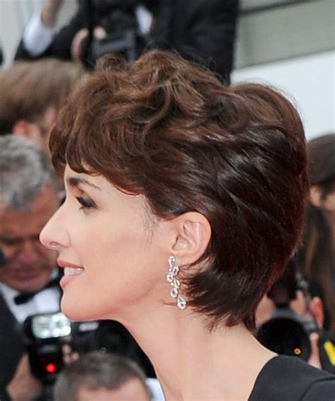 Paz Vega Short Wavy Casual Pixie Hairstyle With Layered Bangs Medium