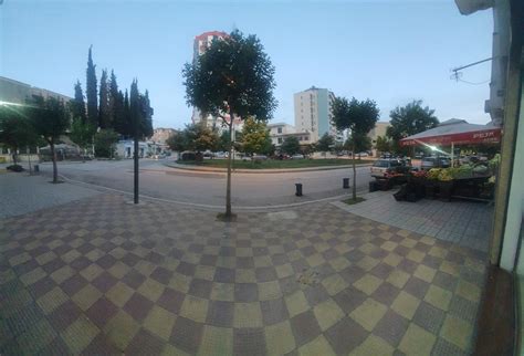 Shitet Dyqan Lushnjë