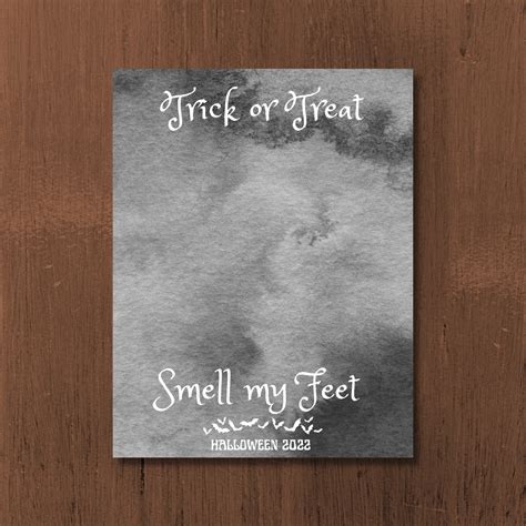 Halloween Footprint Art, Trick or Treat Smell My Feet Footprint Craft