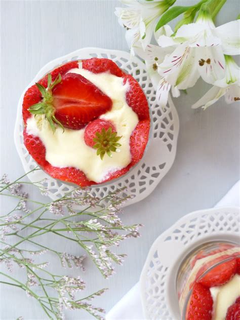 Trifle Aux Fraises Et Mousse De Lemon Curd Voyage Gourmand