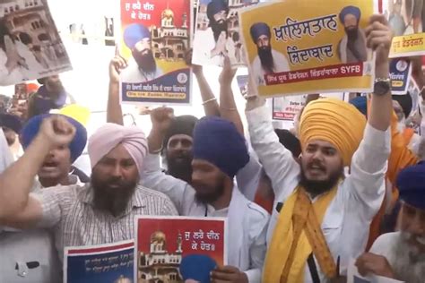 Khalistan Zindabad Slogans Raised At Golden Temple With Bhindranwale