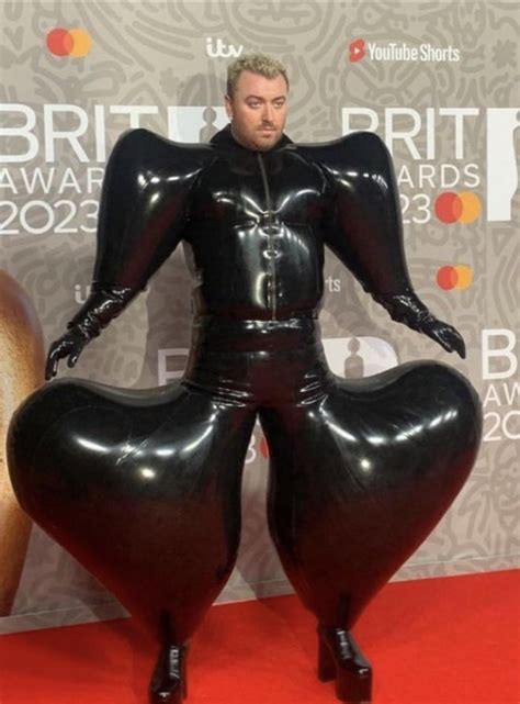 Sam Smith Outfit At The Brit Awards 9gag