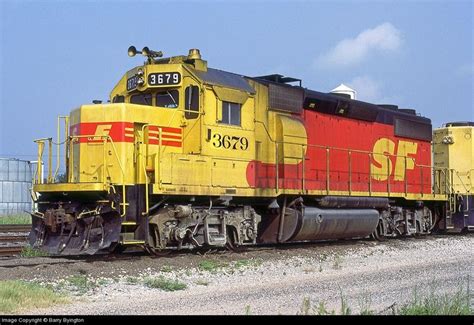 Vintage Photo Of Atsf 3979 Emd Gp39 2 In Somerville Tx