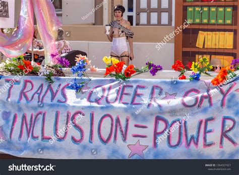 imágenes fotos de stock objetos en D y vectores sobre Naked trans woman on beach Shutterstock