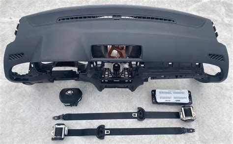 Skoda Fabia 3 III LIFT DESKA KOKPIT KONSOLA PODUSZKI 7836587 za 2499 zł